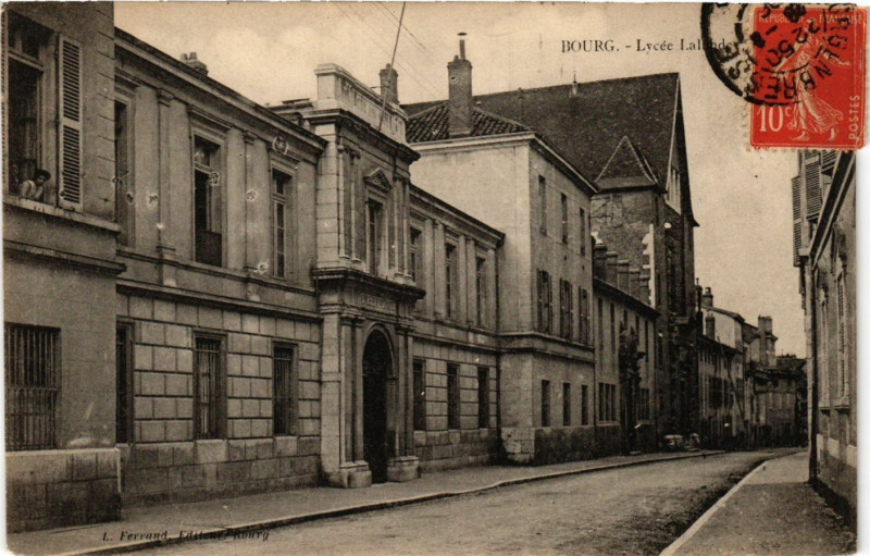 Carte postale ancienne Bourg Lycée Lalande