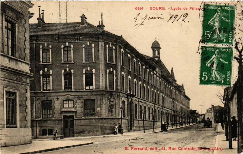 Carte postale ancienne Bourg Lycée des Filles