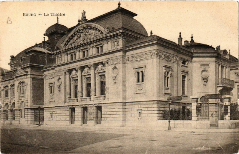 Carte postale ancienne Bourg Le Theatre