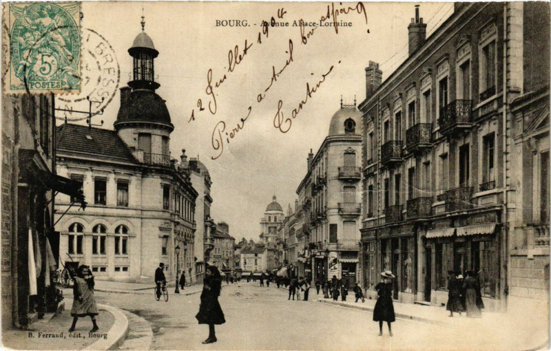 Carte postale ancienne Bourg Avenue Alsace-Lorraine