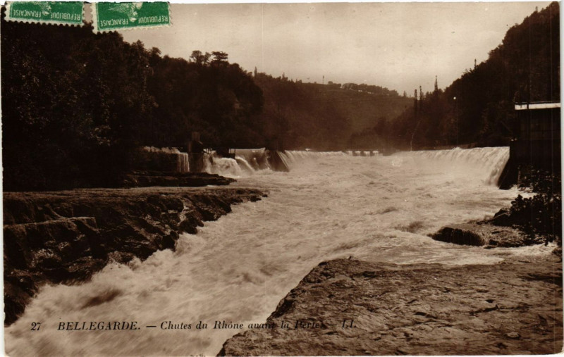Carte postale ancienne Bellegarde Chutes du Rhone avant la Perte