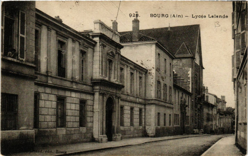 Carte postale ancienne Bourg Lycée Lalande