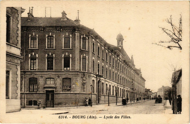 Carte postale ancienne Bourg Lycée des Filles