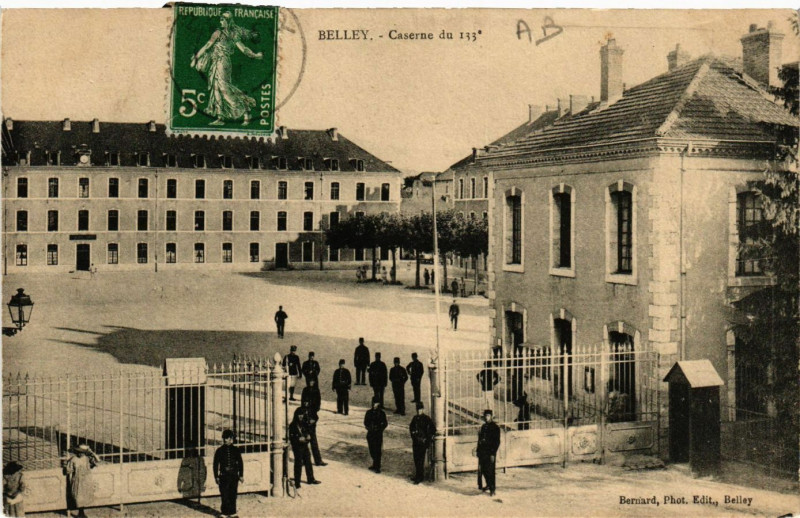 Carte postale ancienne Belley Caserne du 133 à Belley