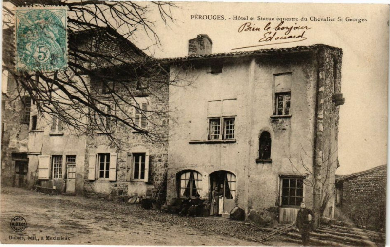 Carte postale ancienne Perouges Hotel et Statue équestre du Chevalier St Georges à Pérouges