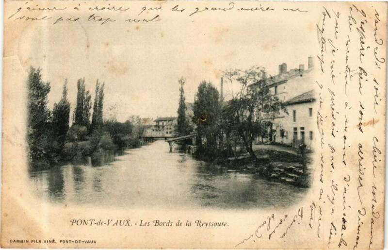 Carte postale ancienne Pont-de-Vaux Les Bords de la Reyssouse à Pont-de-Vaux