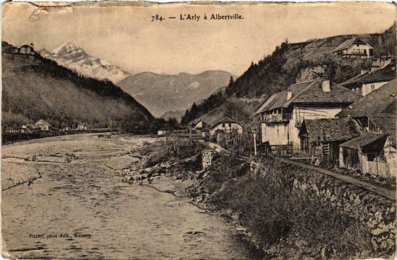 Carte postale ancienne Albertville L'Arly à Albertville