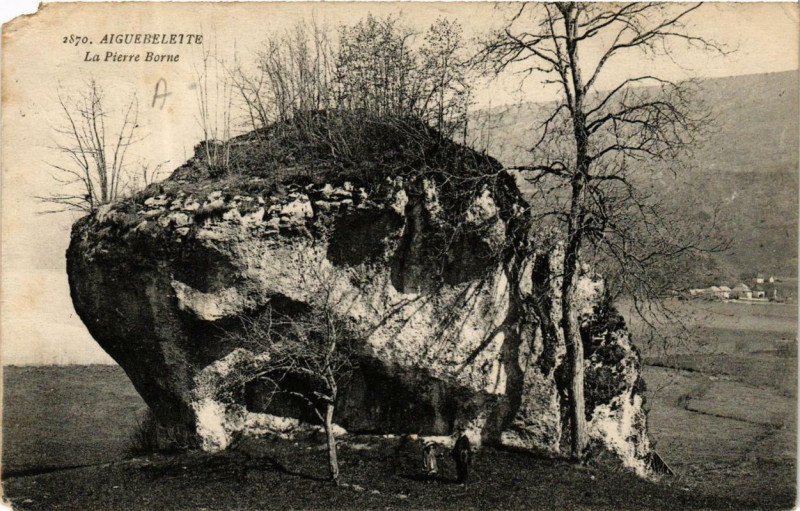 Carte postale ancienne Aiguebelette La Pierre Borne