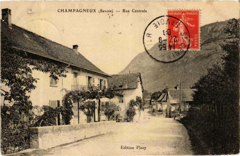 Carte postale ancienne Champagneux Rue Centrale à Champagneux