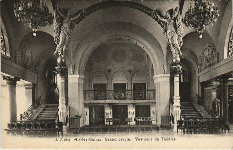 Carte postale ancienne J. J. 2841 Aix-les-Bains - Grand cercle vestibule du Theatre à Aix-les-Bains