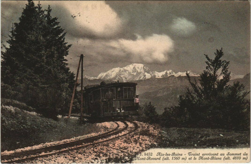 Carte postale ancienne J. J. 8452 Aix-les-Bains - Train arrivant au sommet du Mont-Revard à Aix-les-Bains