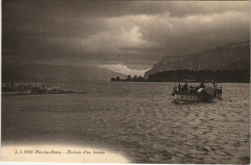 Carte postale ancienne J. J. 8690 Aix-les-Bains - Arrivere d'un bateau à Aix-les-Bains