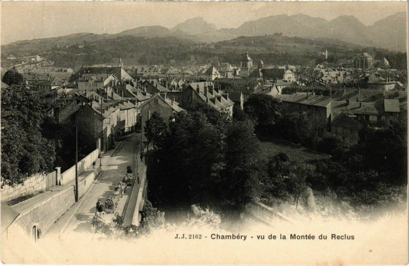 Carte postale ancienne Chambery - Vu de la Montée du Reclus à Chambéry