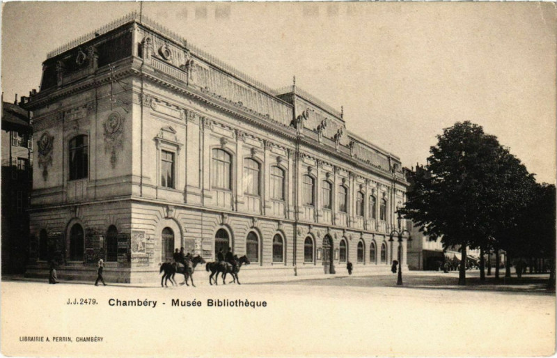 Carte postale ancienne Chambery - Musée Bibliotheque à Chambéry