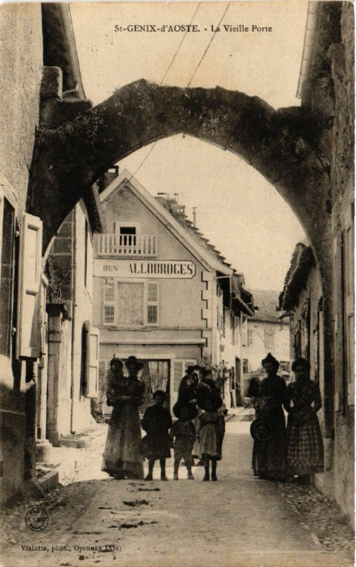 Carte postale ancienne Saint-Genix-d'Aoste - La Vieille Porte