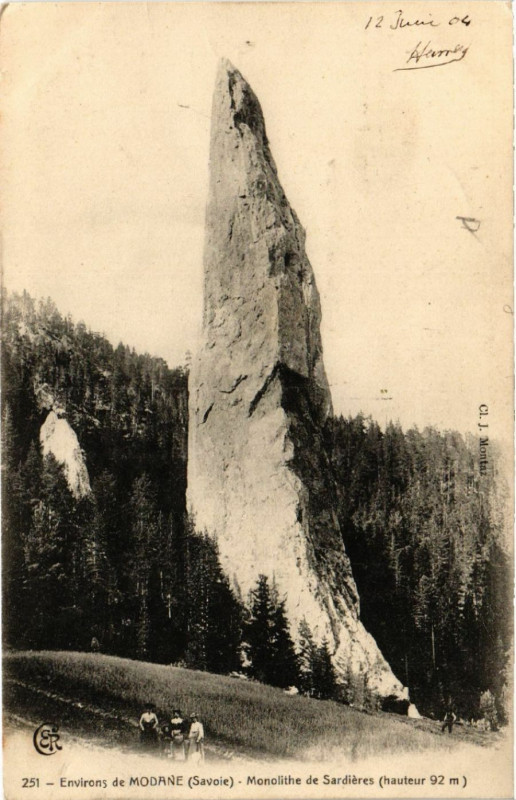 Carte postale ancienne Modane - Env. - Monolithe de Sardieres à Modane