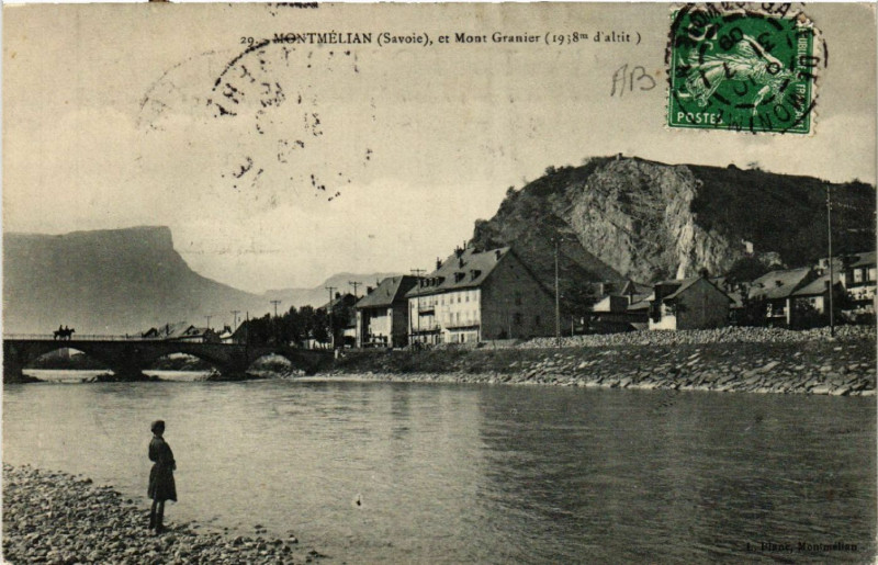 Carte postale ancienne Montmelian et Mont Granier (1918 m d'alt.) à Montmélian