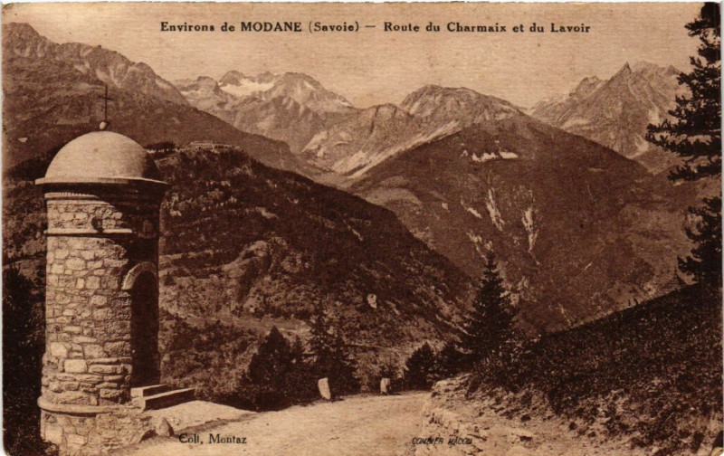Carte postale ancienne Env. de Modane - Route du Charmaix et du Lavoir à Modane
