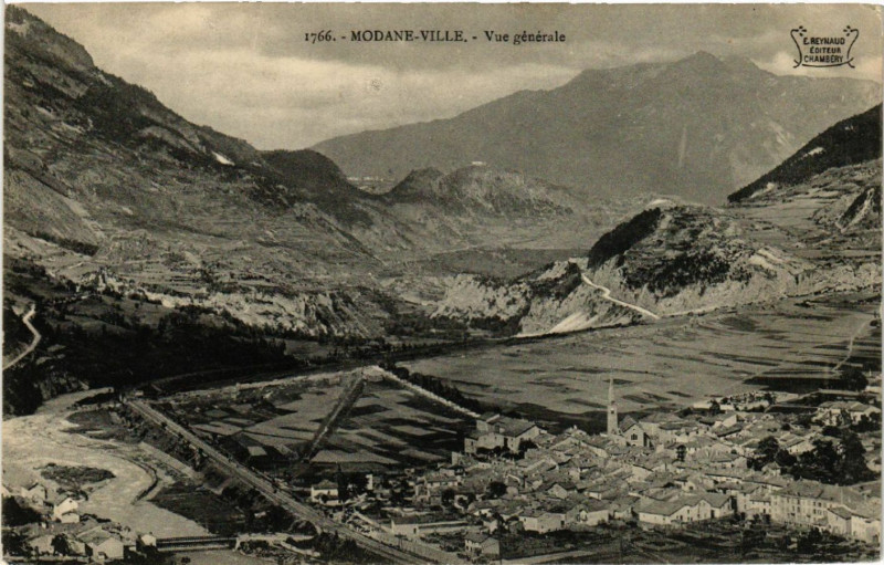 Carte postale ancienne Modane-Ville - Vue générale à Modane