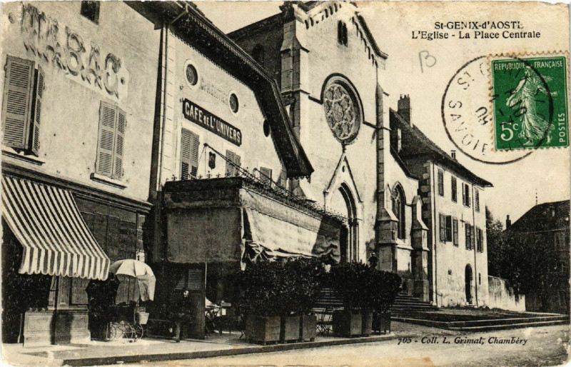 Carte postale ancienne Saint-Genix-d'Aoste - L'Eglise - La Place Centrale