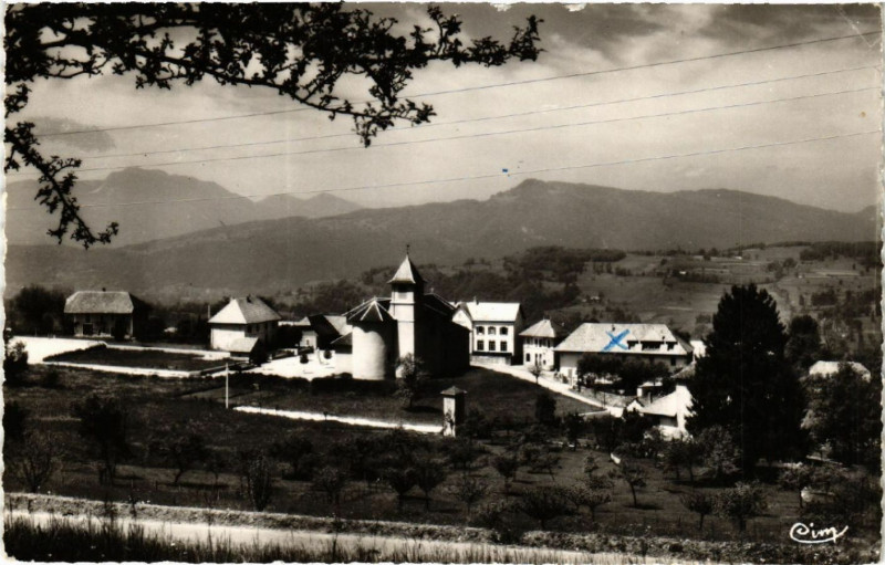 Carte postale ancienne Le Montcel alt 620 m - Vue générale à Montcel