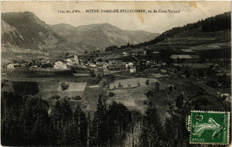 Carte postale ancienne 1134 m d'Alt - N.-D.-de-Bellecombe vu de Crest-Voland à Crest-Voland