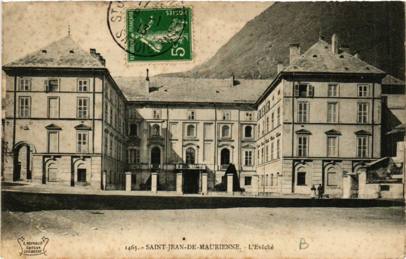 Carte postale ancienne Saint-Jean-de-Maurienne - L'Eveche à Saint-Jean-de-Maurienne