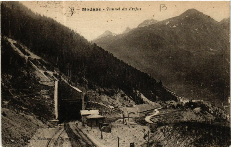 Carte postale ancienne Modane - Tunnel du Frejus à Modane
