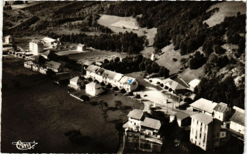 Carte postale ancienne Le Chatelard - Entrée cote Aix-les-Bains au Châtelard