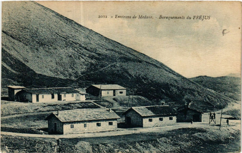 Carte postale ancienne Env. de Modane - Baraquements du Frejus à Modane