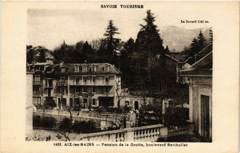 Carte postale ancienne Aix-les-Bains - Pension de la Grotte boulevard Berthollet à Aix-les-Bains