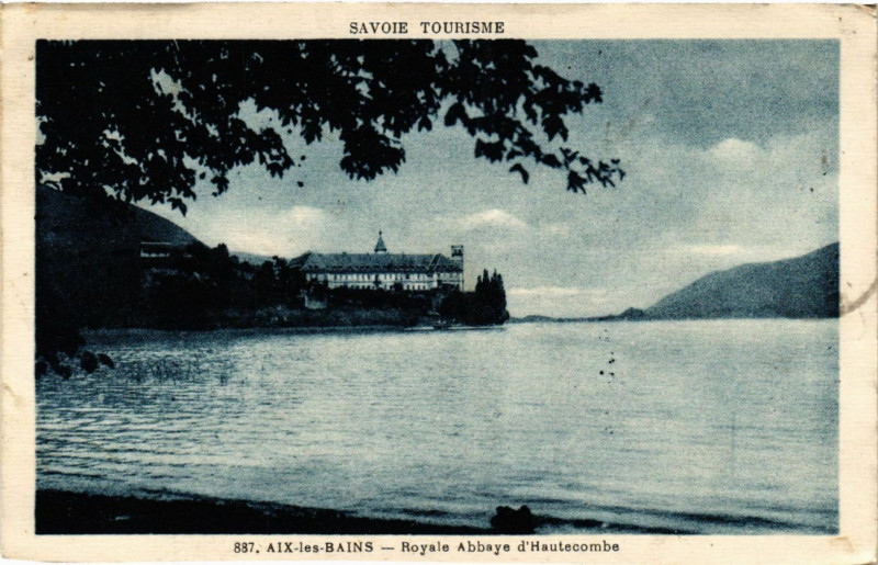 Carte postale ancienne Aix-les-Bains - Royale Abbaye d'Hautecombe à Aix-les-Bains