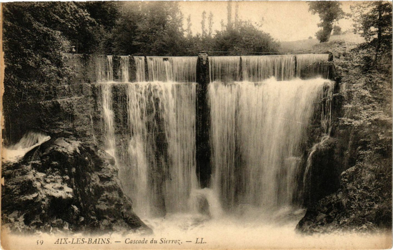 Carte postale ancienne Aix-les-Bains - Cascade du Sierroz à Aix-les-Bains