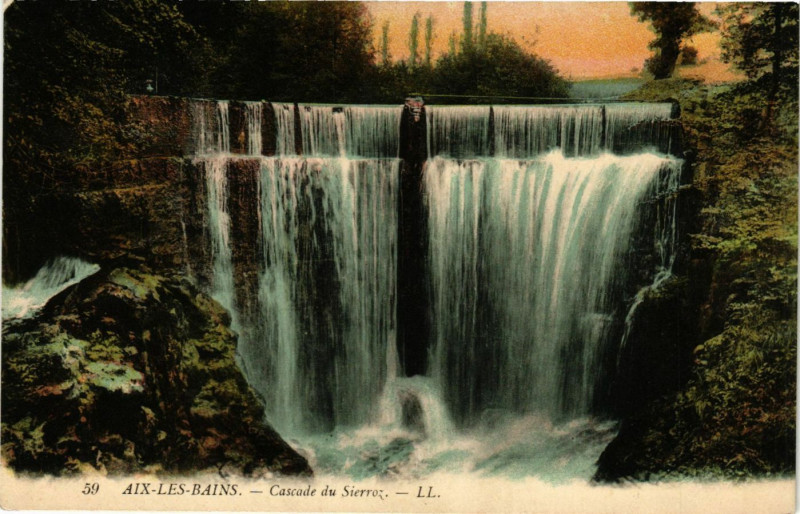 Carte postale ancienne Aix-les-Bains - Cascade du Sierroz à Aix-les-Bains
