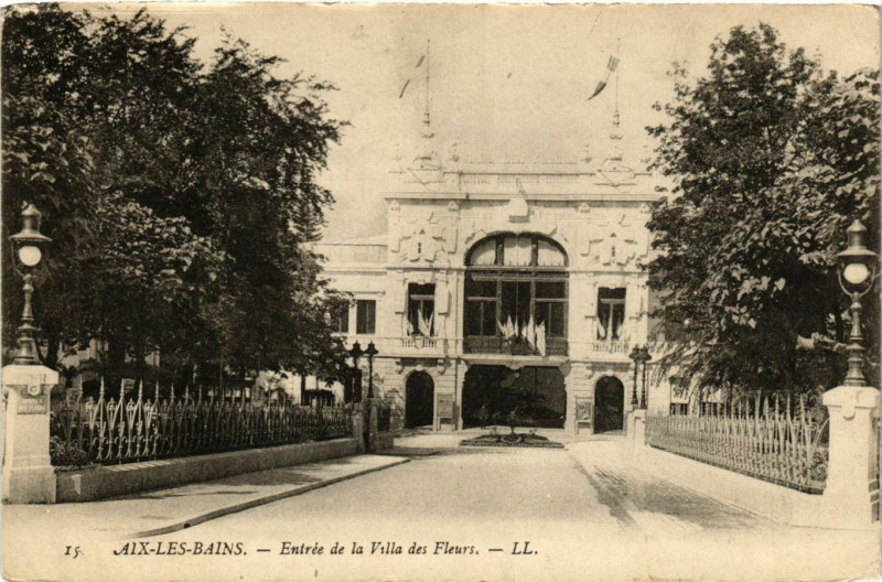 Carte postale ancienne Aix-les-Bains - Entrée de la Villa des Fleurs à Aix-les-Bains