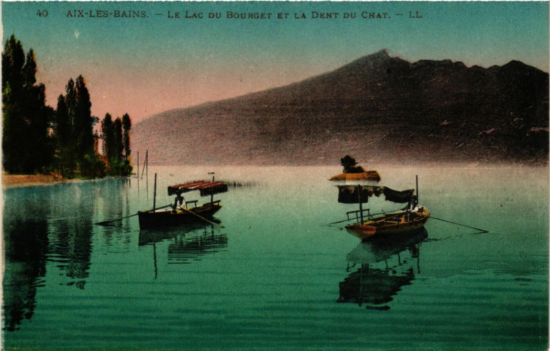 Carte postale ancienne Aix-les-Bains - Le Lac du Bourget et la Dent du Chat à Aix-les-Bains