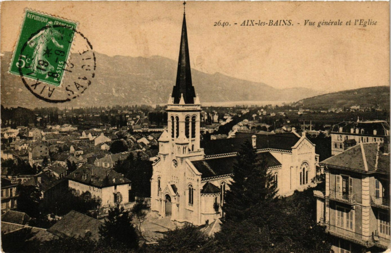 Carte postale ancienne Aix-les-Bains - Vue générale et l'Eglise à Aix-les-Bains