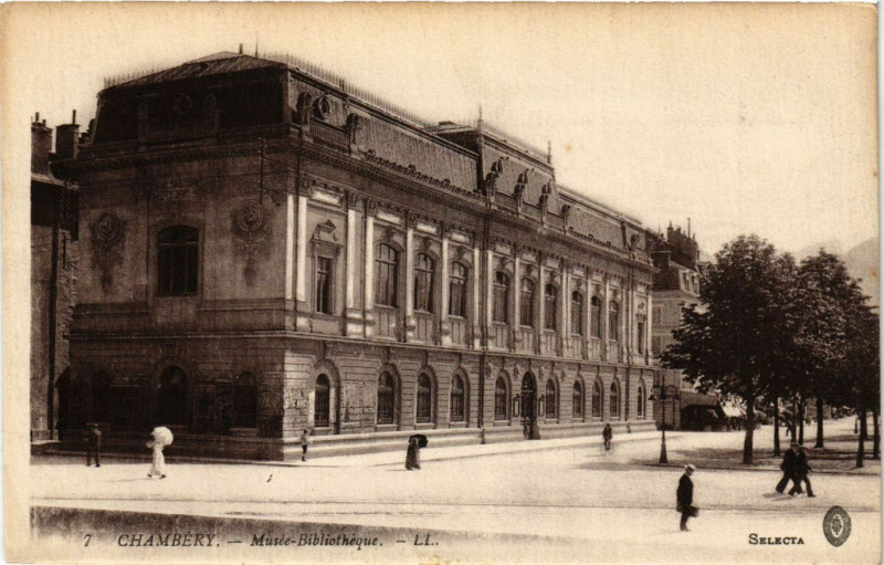 Carte postale ancienne Chambery - Musée-Bibliotheque à Chambéry