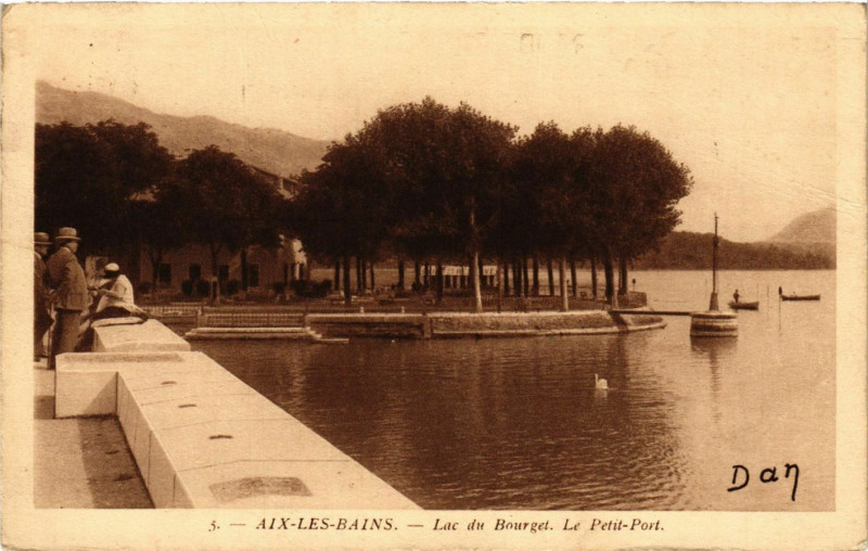 Carte postale ancienne Aix-les-Bains - Lac du Bourget Le Petit - Port à Aix-les-Bains