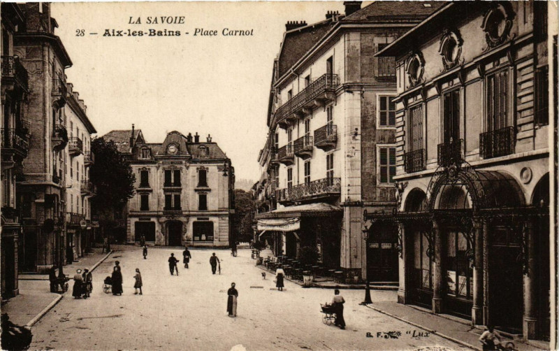 Carte postale ancienne Aix-les-Bains - Place Carnot à Aix-les-Bains