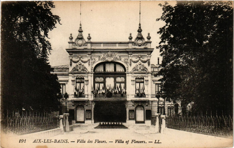 Carte postale ancienne Aix-les-Bains - Villa des Fleurs - Villa of Flowers à Aix-les-Bains