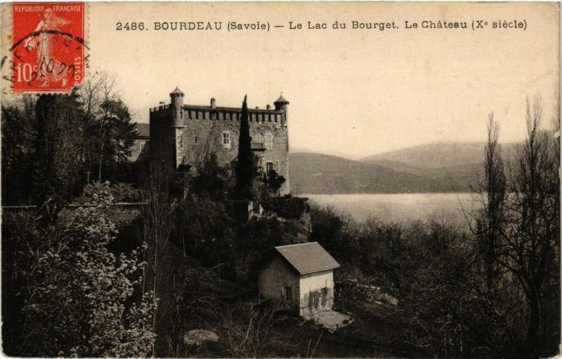 Carte postale ancienne Bourdeau - Le Lac du Bourget Le Chateau (X. siecle) à Bourdeau