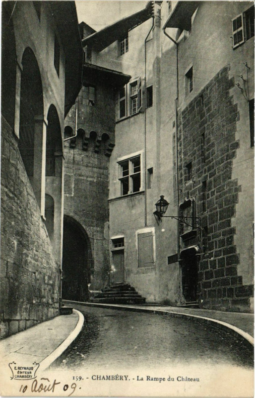 Carte postale ancienne Chambery - La Rampe-du-Chateau à Chambéry