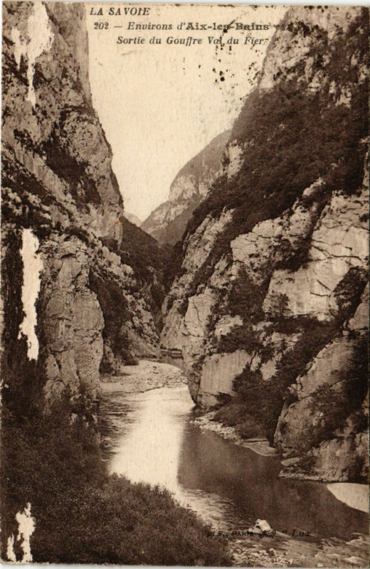 Carte postale ancienne La Savoie - Env. d'Aix-les-Bains - Sortie du Goffre - Vol du Flery à Aix-les-Bains