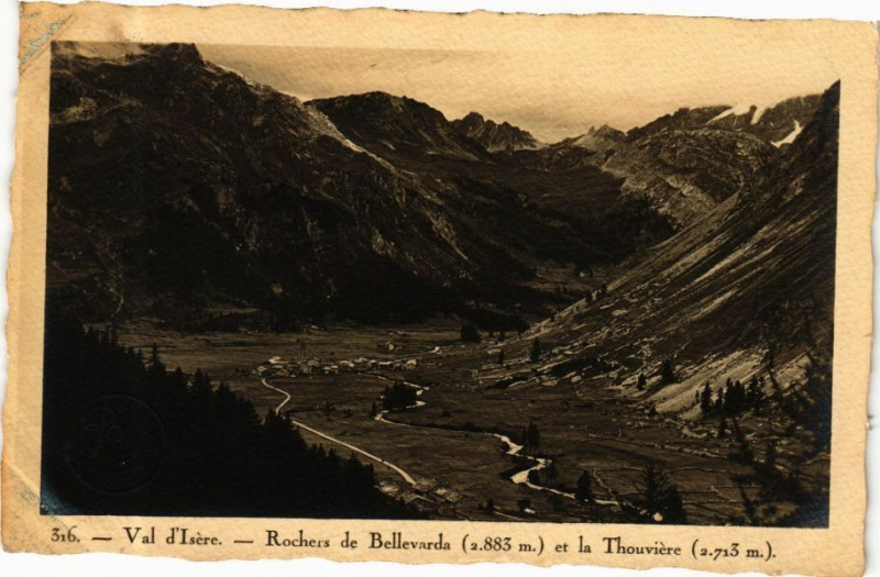 Carte postale ancienne Val d'Isere - Rochers de Bellevarda et la Thouviere à Val-d'Isère