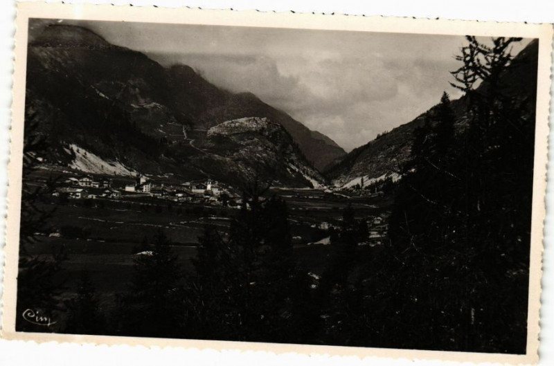 Carte postale ancienne Tignes - Vue générale à Tignes