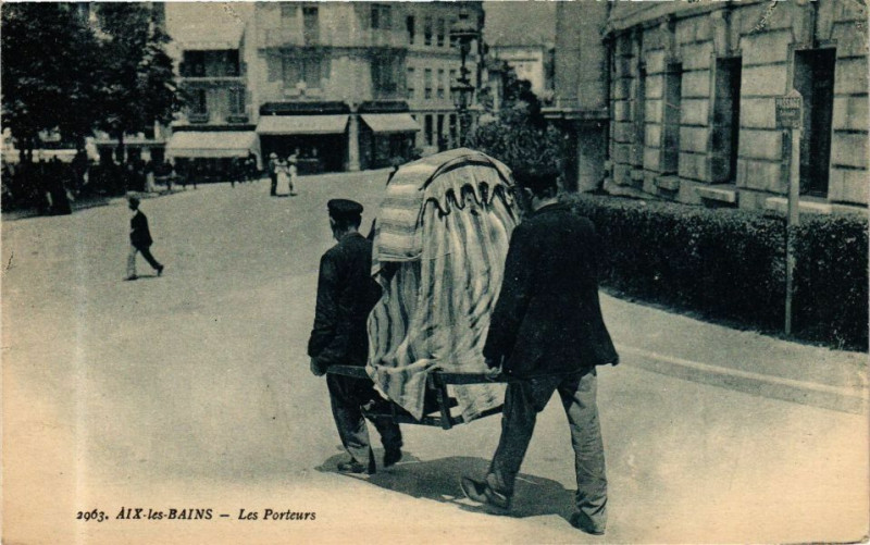 Carte postale ancienne Aix-les-Bains - Les Porteurs à Aix-les-Bains