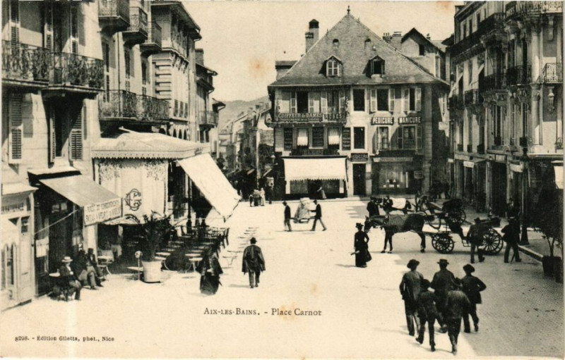 Carte postale ancienne Aix-les-Bains - Place Carnot à Aix-les-Bains