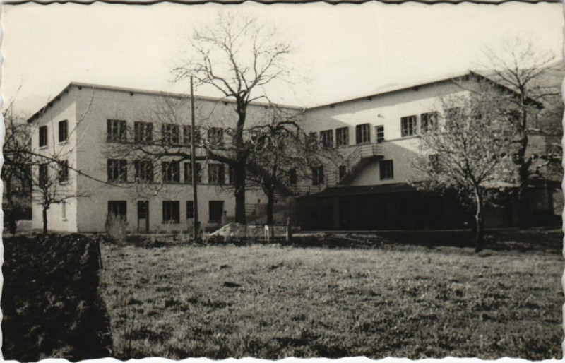 Carte postale ancienne Montpezat - Colonie Sainte-Croix