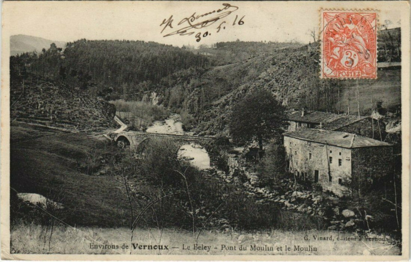 Carte postale ancienne Vernoux - Le Beley - Pont du Moulin et le Moulin
